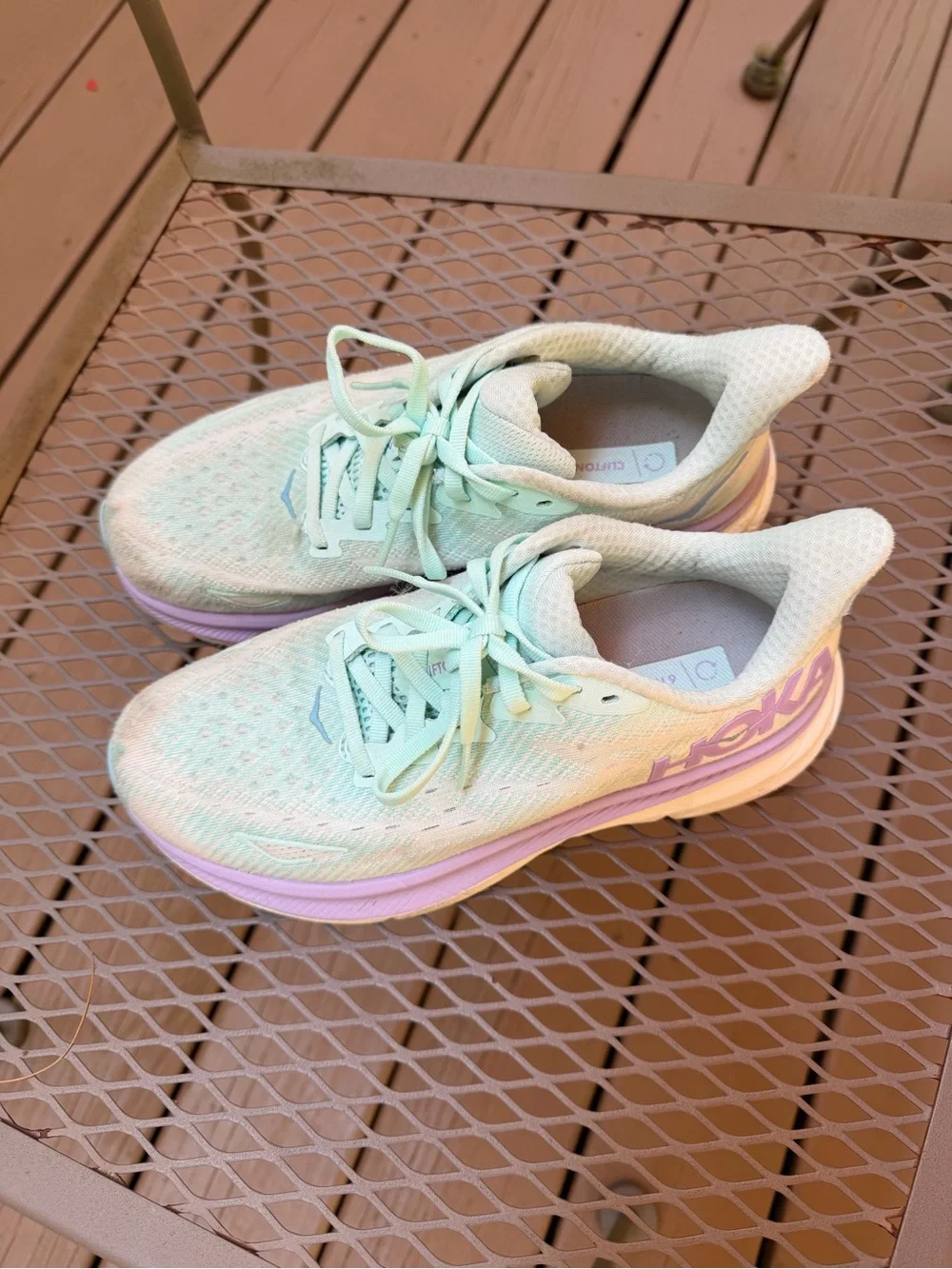 Hoka Women's Clifton 9 light blue Sneakers with Lavender Midsole